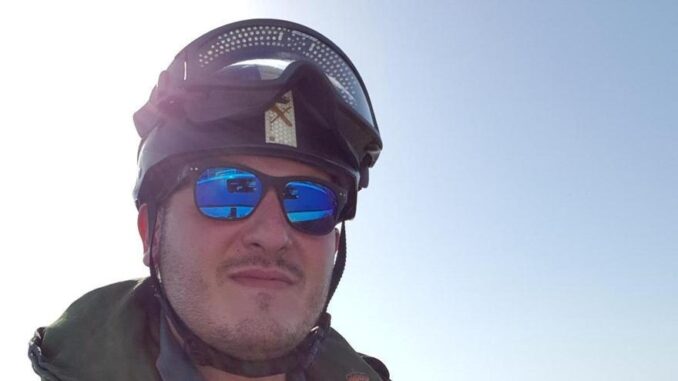 Rafael Sánchez, guardia civil embestido por una narcolancha a 180 kilómetros por hora en el Guadalquivir: «Vi la muerte»