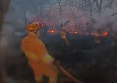 Cantabria es tierra de pirómanos que mantienen hoy 26 incendios activos